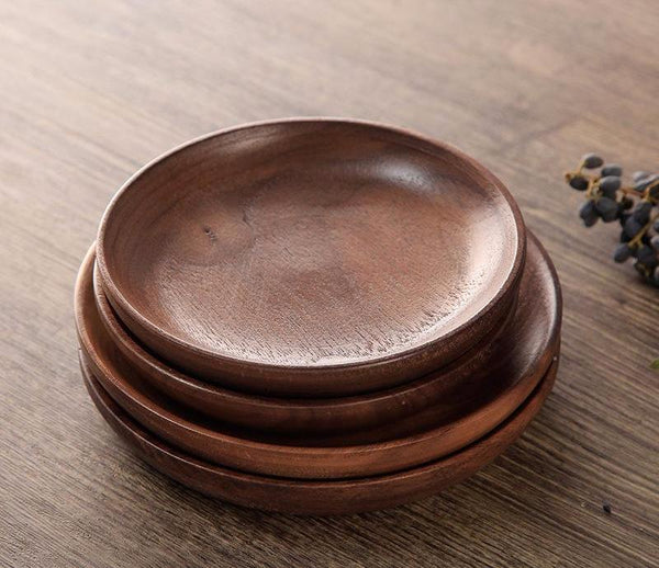 Round Wooden Plates